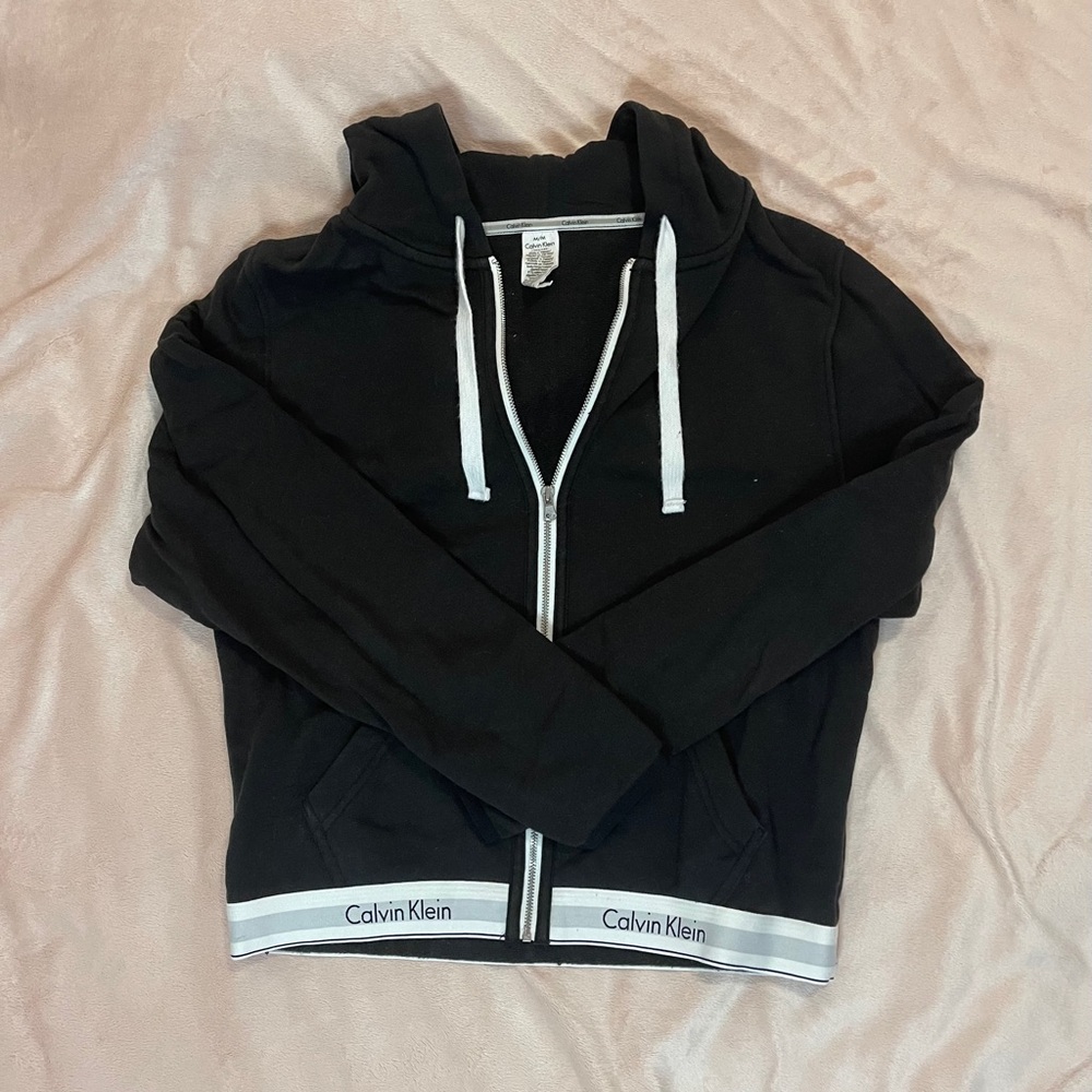 zip up hoodie